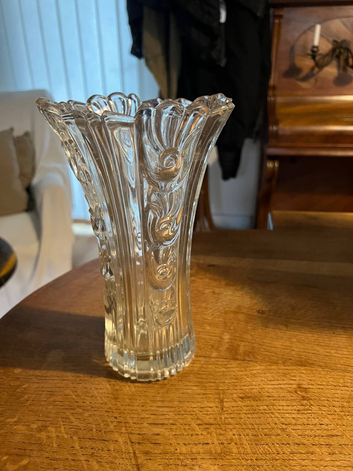 Glass vase