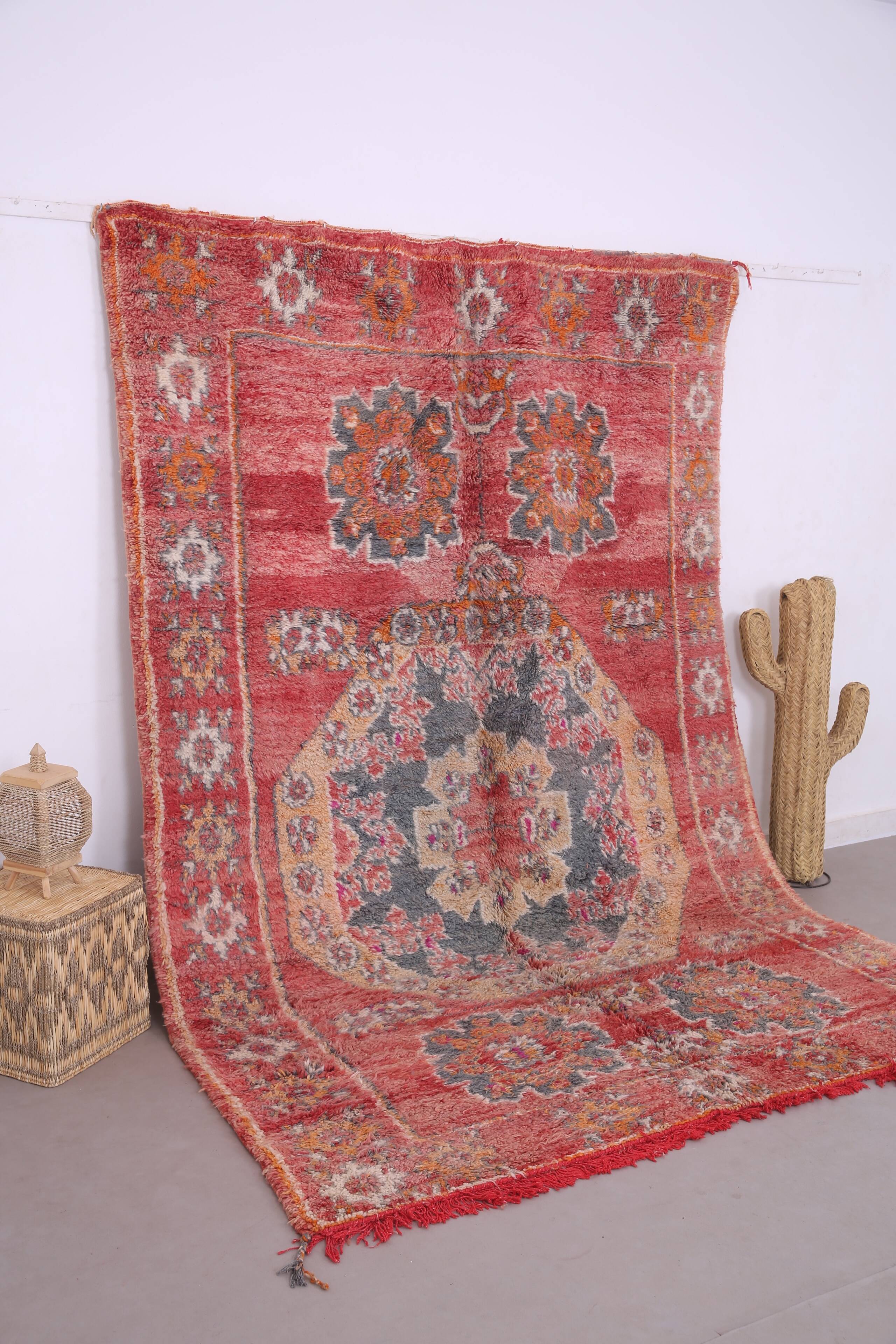 Vintage Moroccan Rug 200 x 306 cm, Berber Wool Rug, Handmade Bohemian Rug