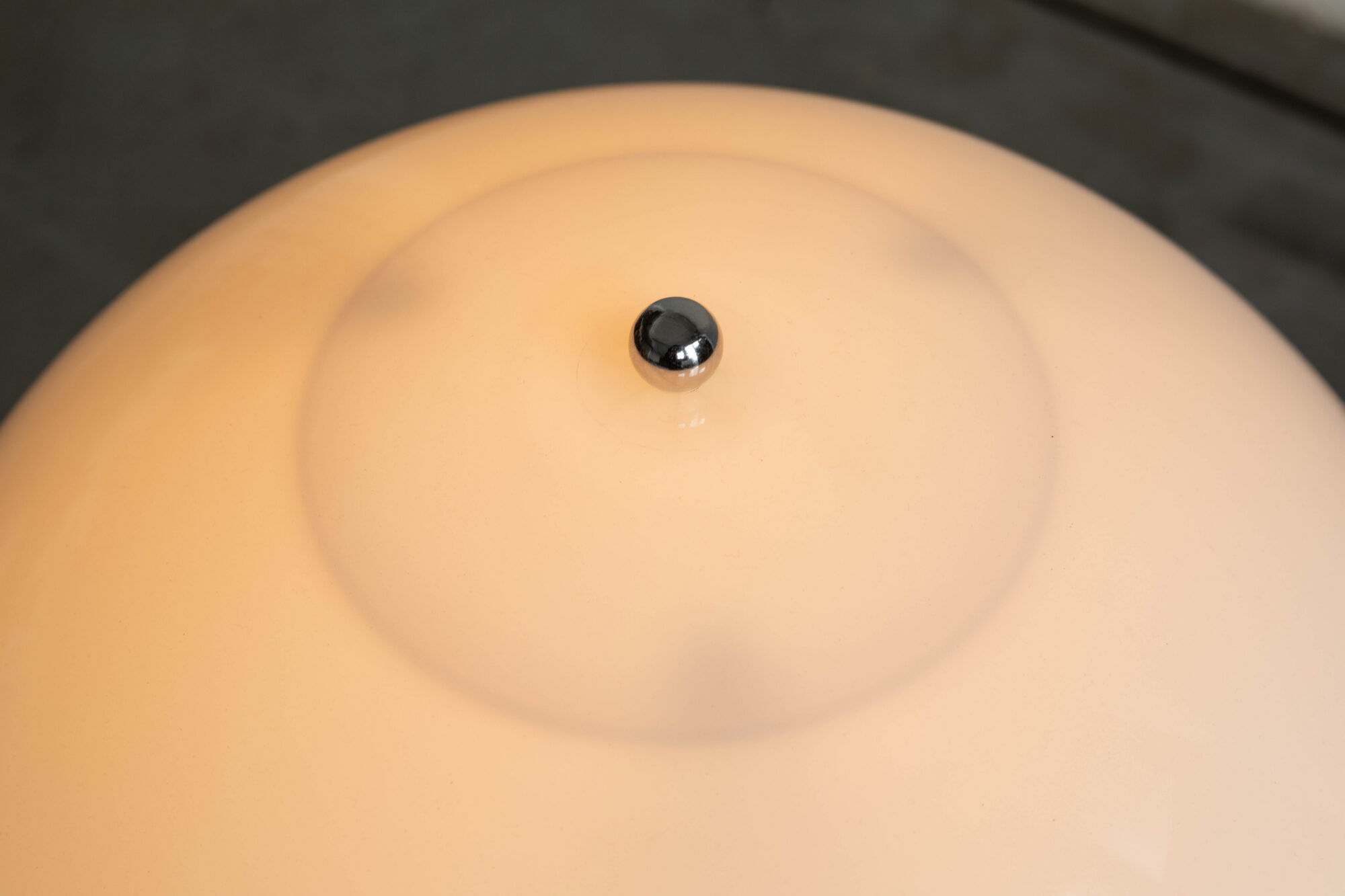 Lampe sur pied 'Panthella' de Verner Panton