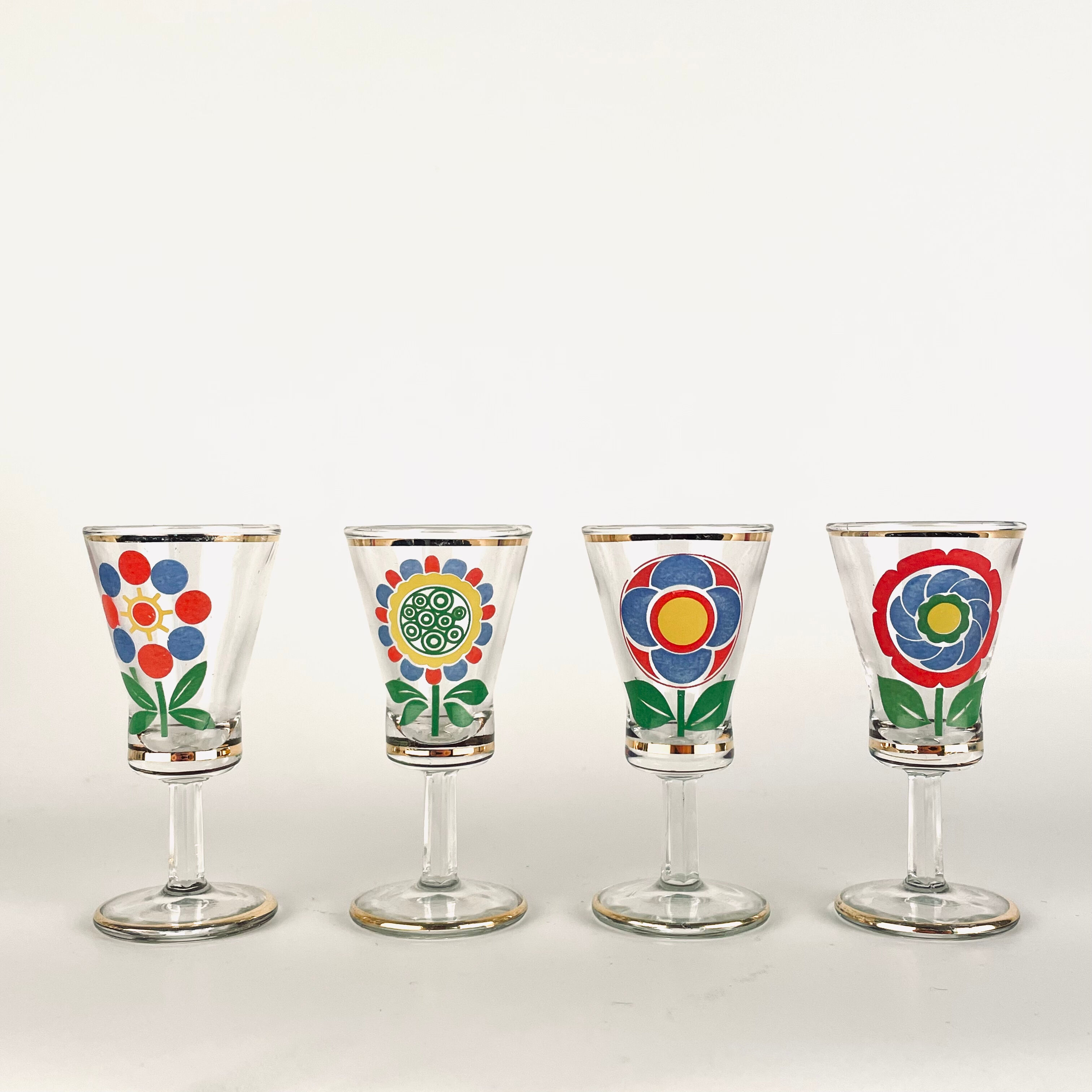 Service of 13 vintage glasses 70's