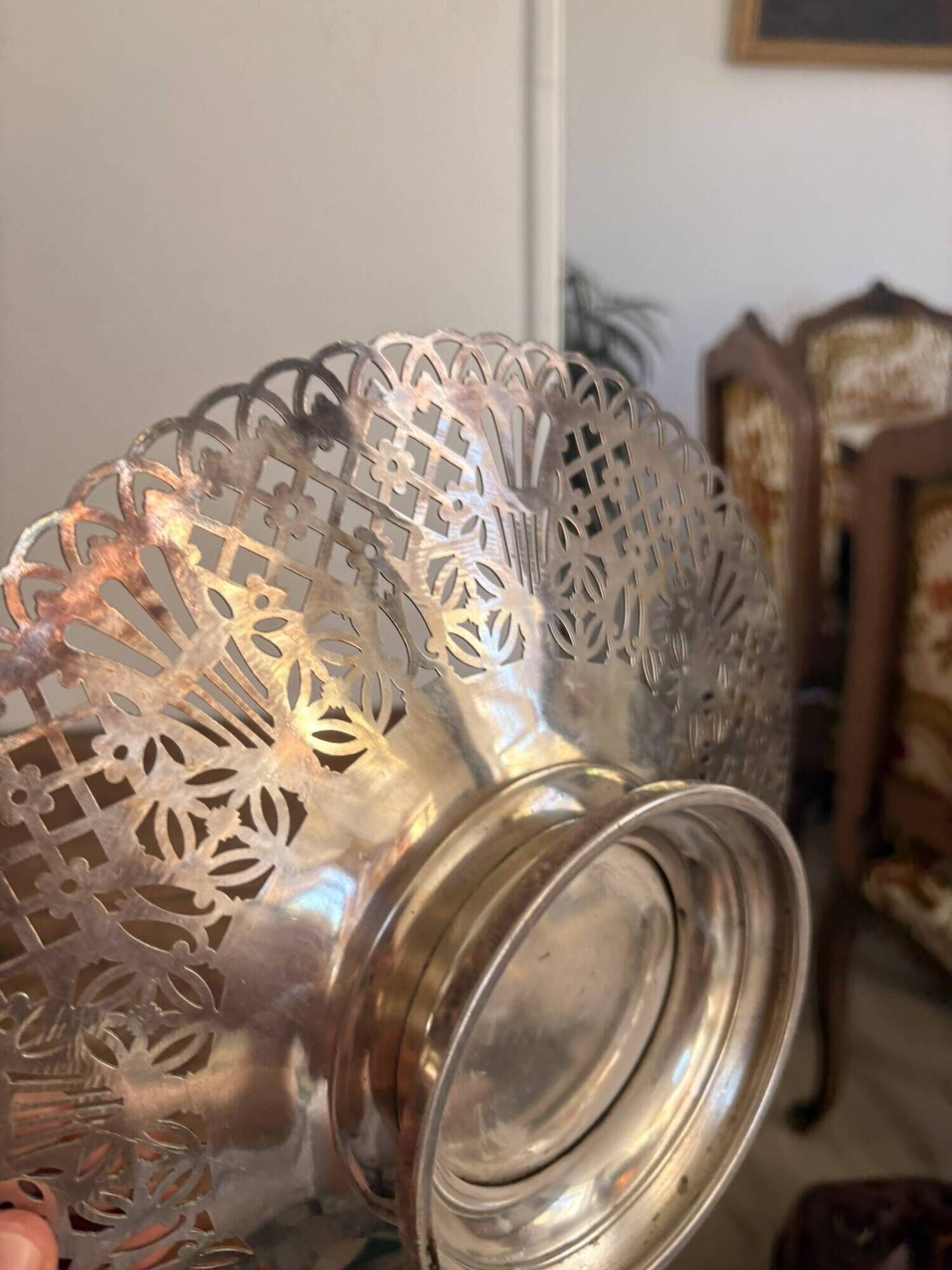Silver metal footed fruit bowl vintage empty pocket.