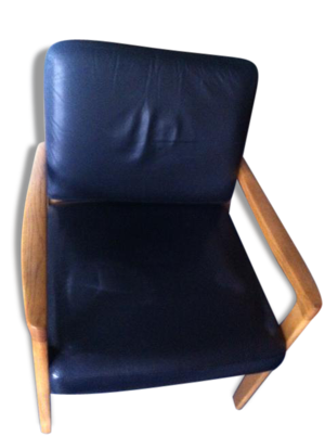 Lot de deux fauteuils en cuir noir
