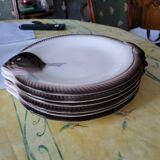 6 Vintage fish plates