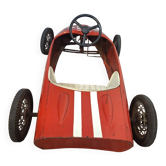 Voiture à pédales