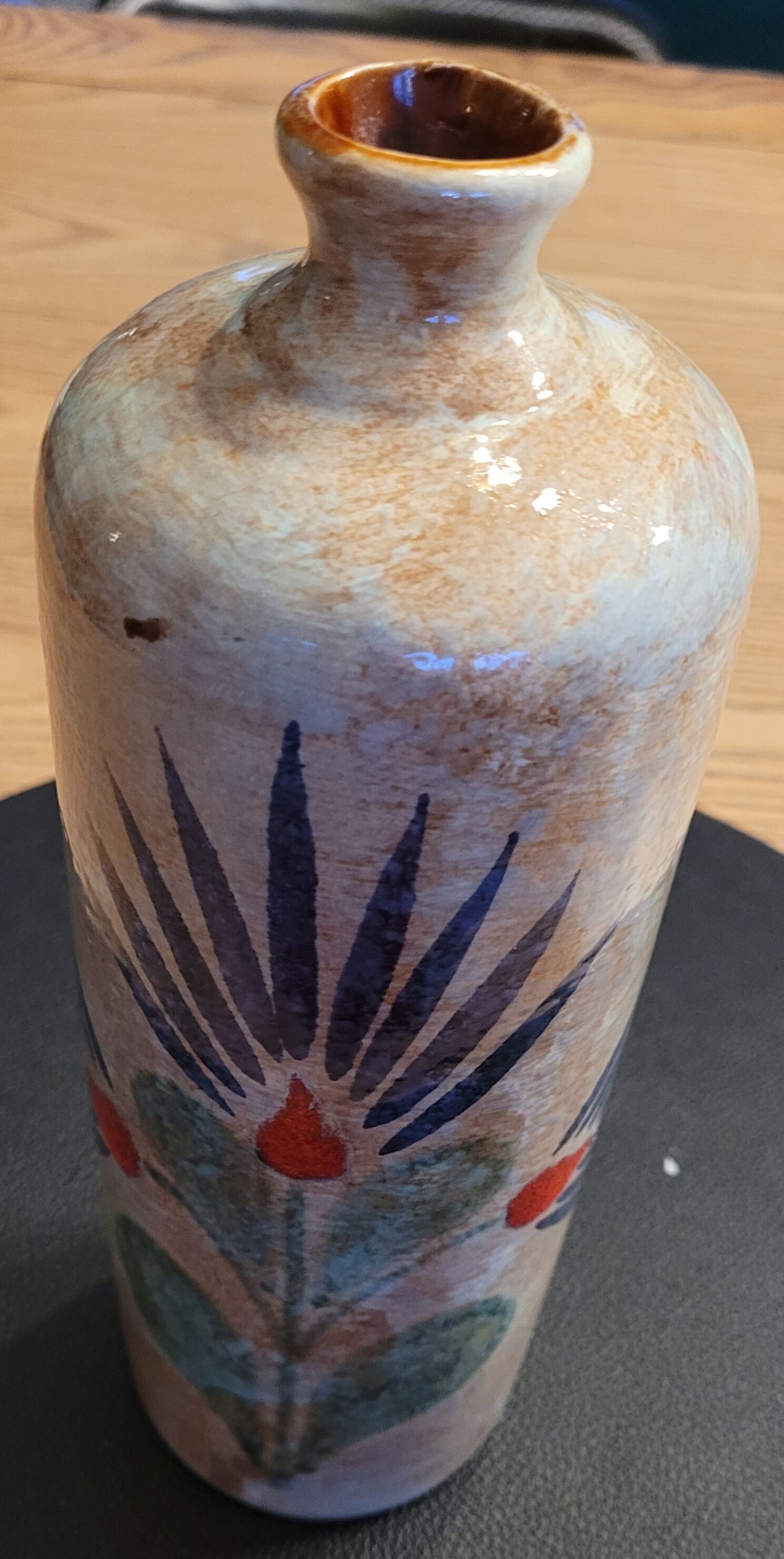 Saint Clement bottle vase