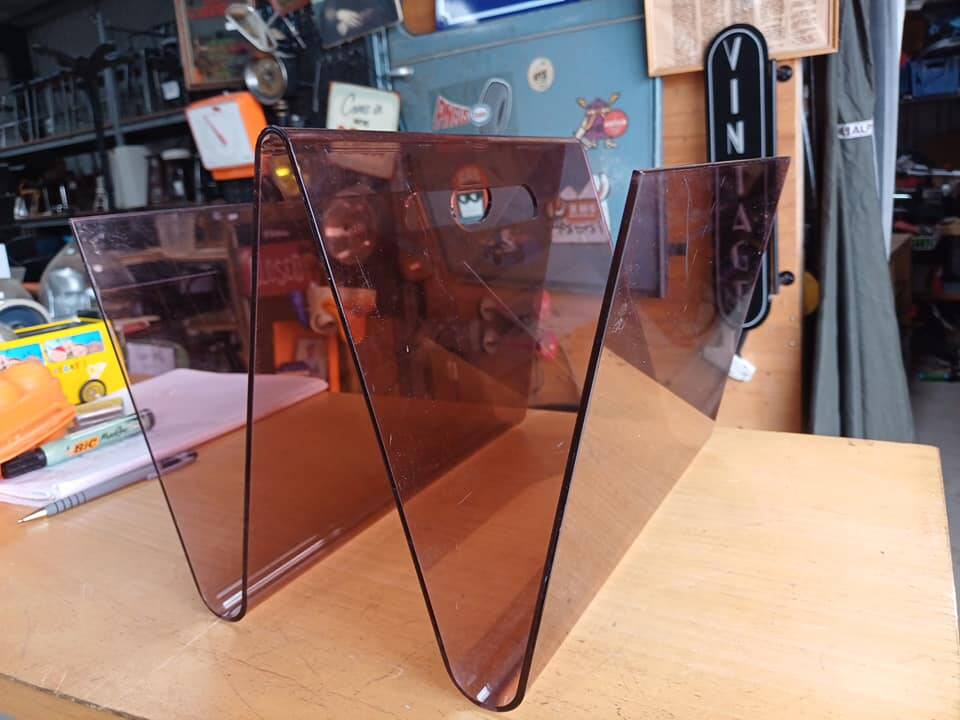 Porte revue plexiglass 1970