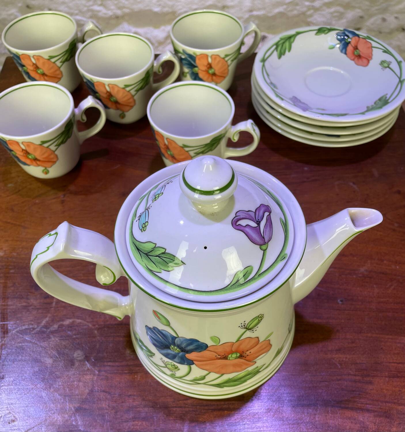 Villeroy and Boch tea service Amapola model