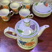 Villeroy and Boch tea service Amapola model