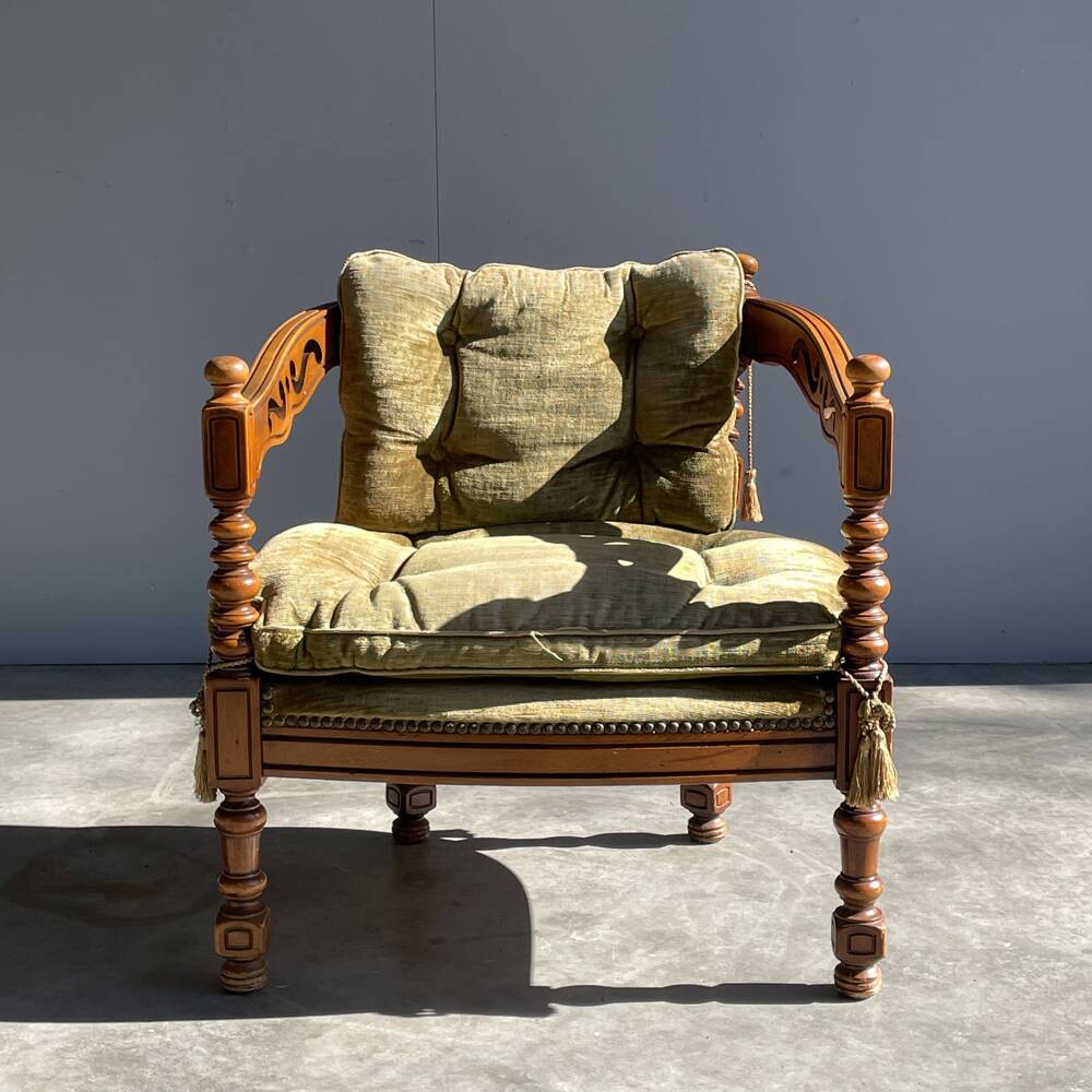 Giorgetti / classic armchair in art deco style / italy 1970s