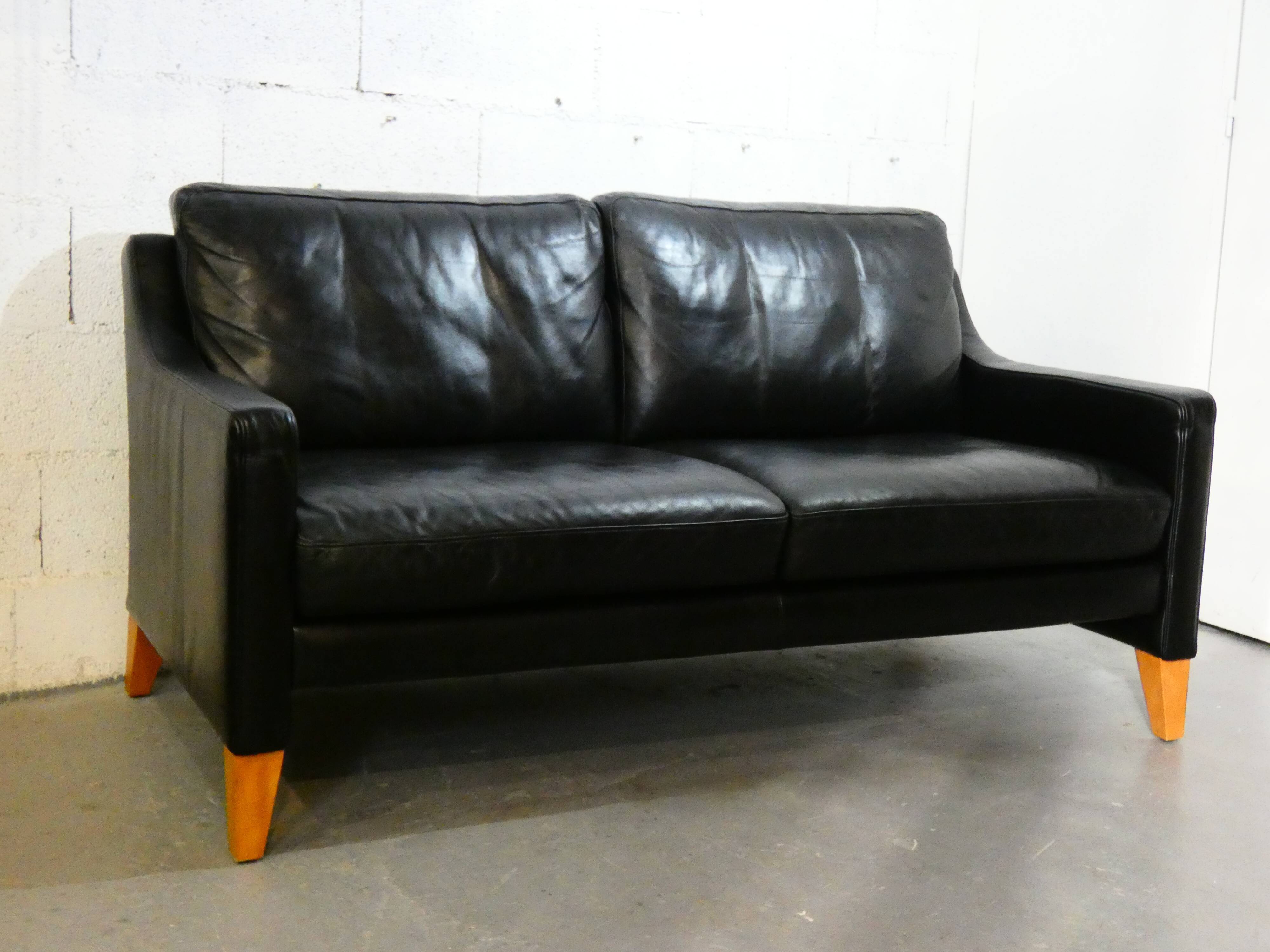2-seater Scandinavian leather sofa 1970s