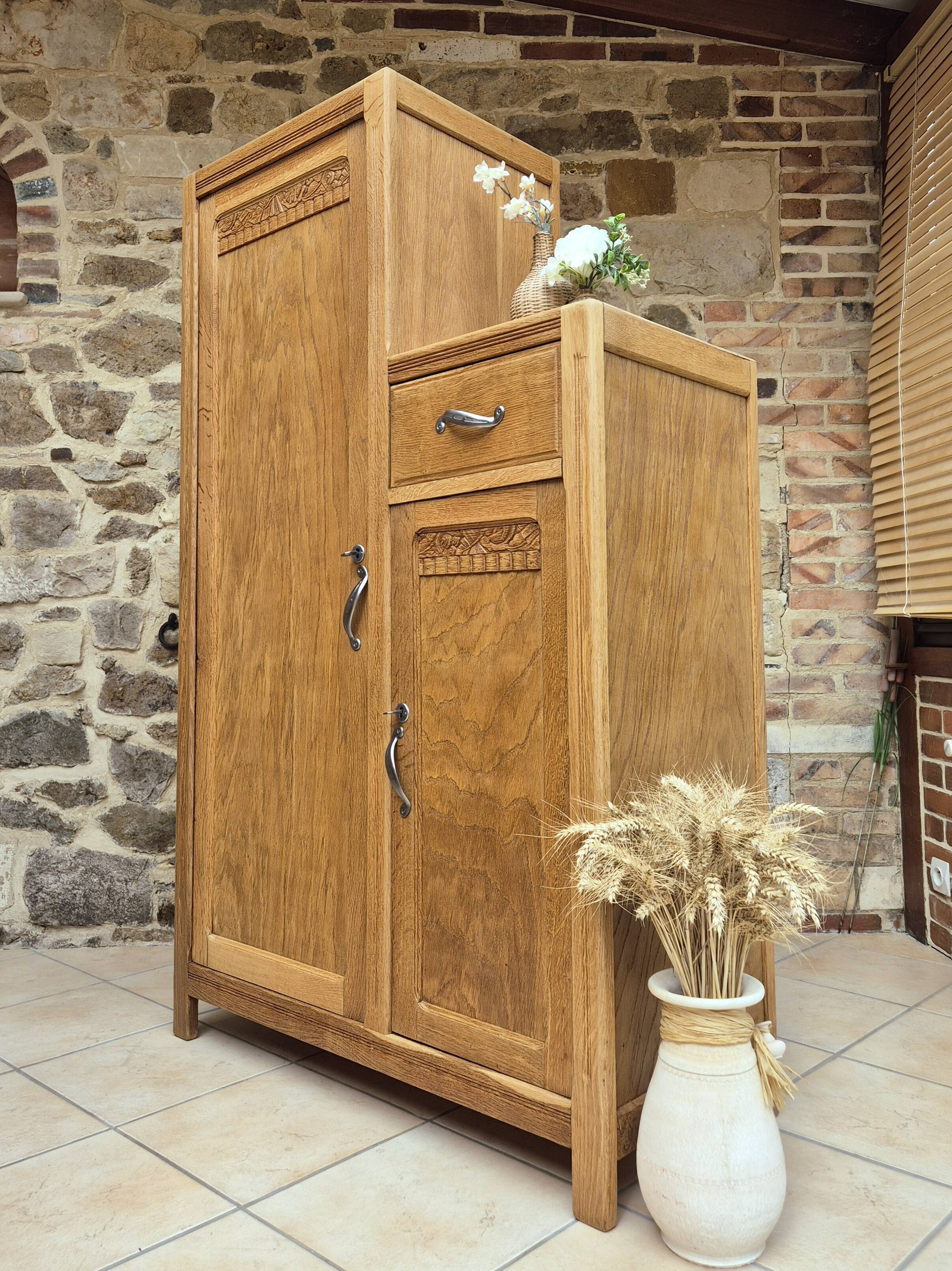 Armoire parisienne art déco