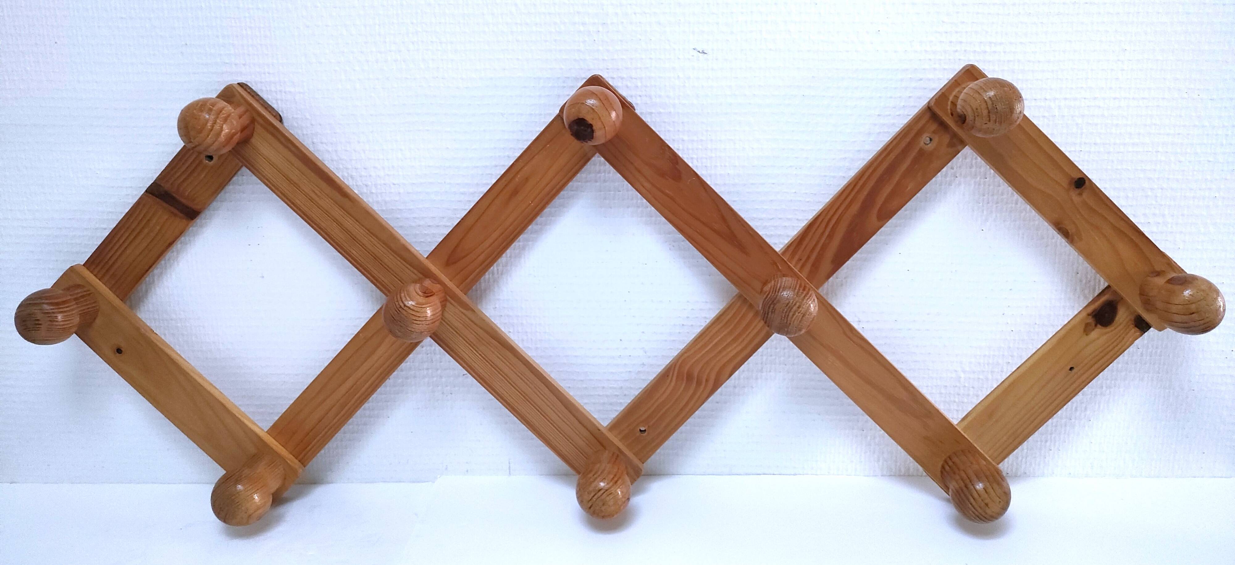 Vintage solid pine accordion coat rack