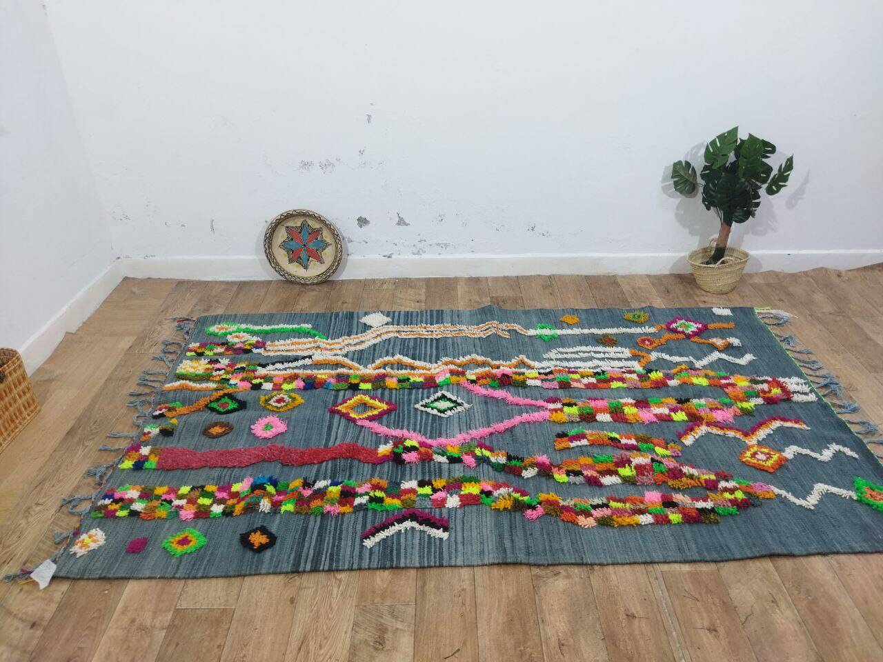 Azilal Berber rug in handmade wool 263 X 150 CM