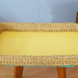 Plateau en osier et contreplaqué laqué jaune, vintage