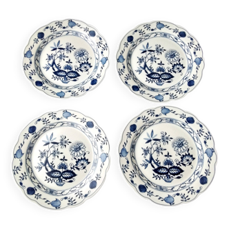 4 Royal Boch dessert plates "Blue Onions" motif