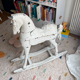 Cheval à bascule en bois