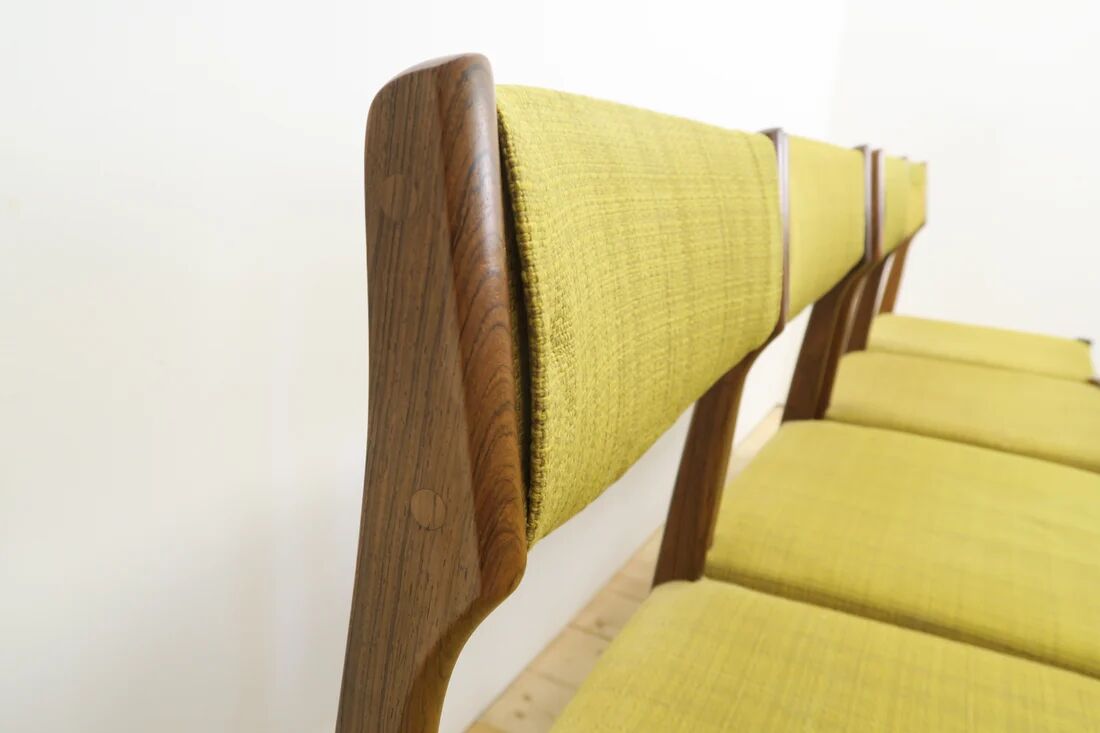 Ensemble de 8 chaises en palissandre, années 1960