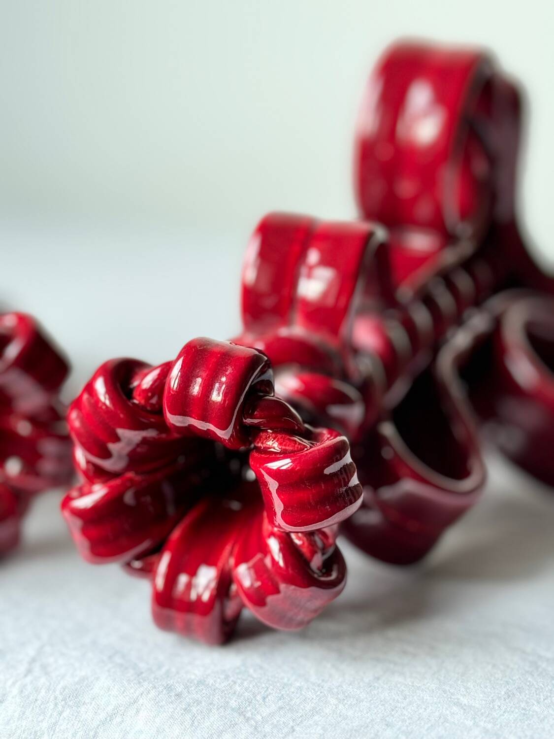 Bougeoirs en barbotine Art Deco