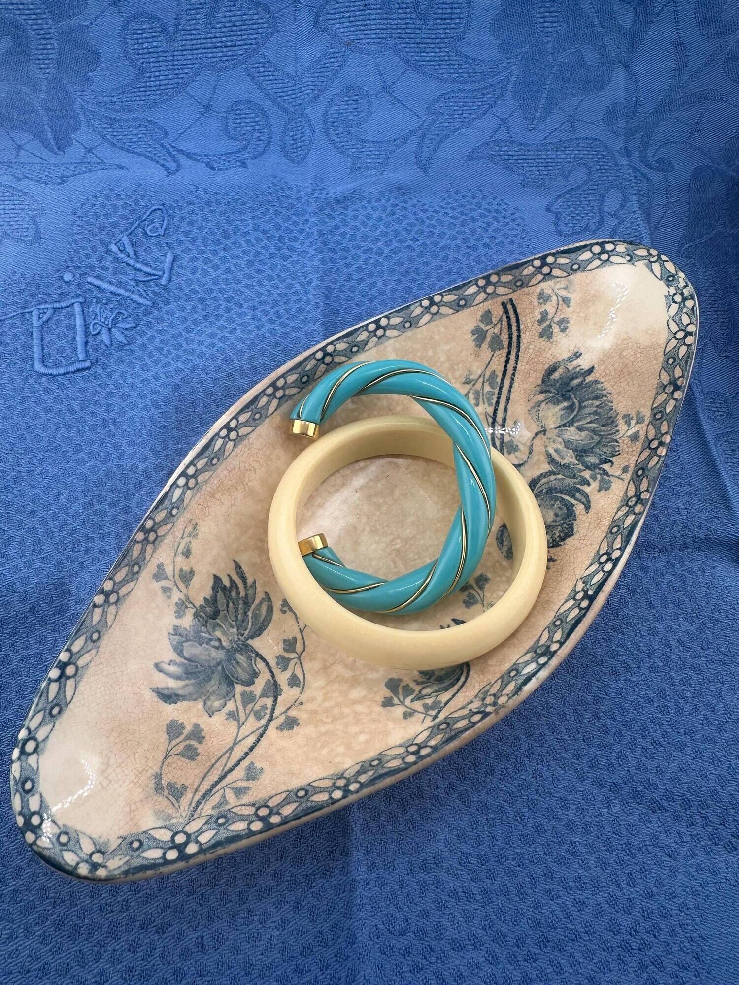 Pair of delightful antique faience – Sarreguemines "Royat" and Lunéville