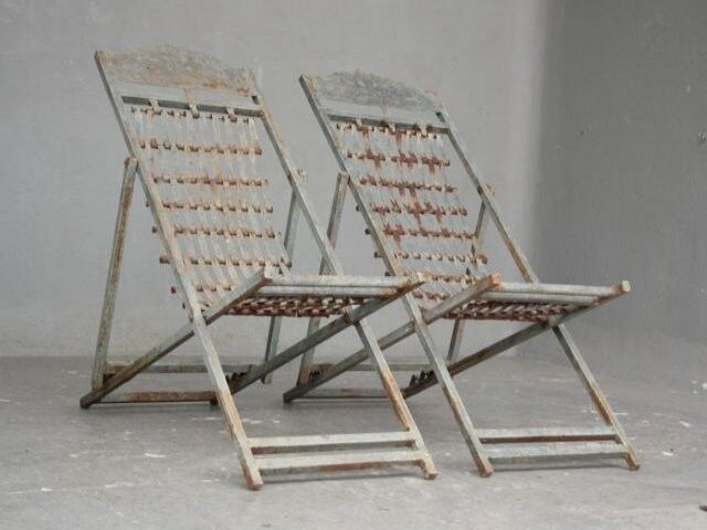 Chairs long time 1900 outside metal