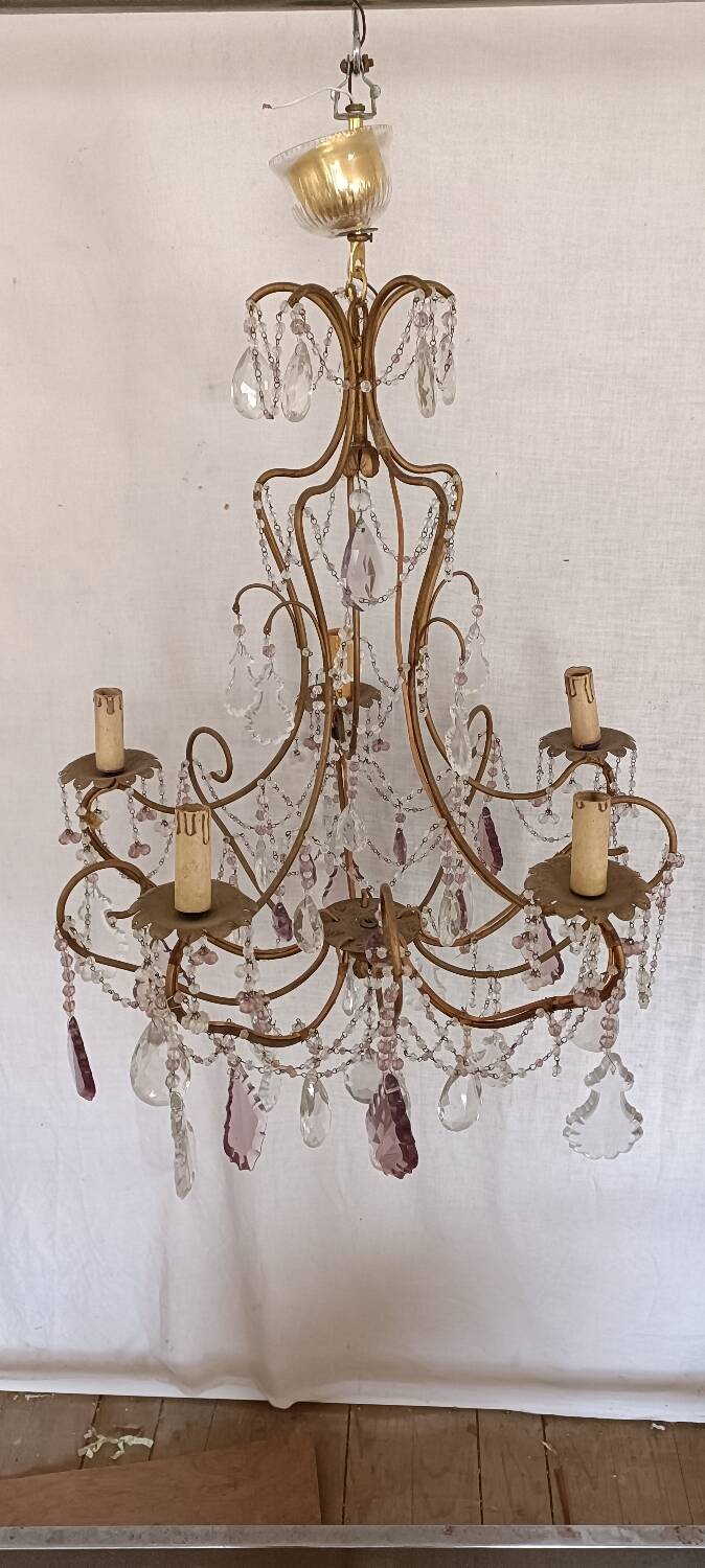 Chandelier with colored tassels