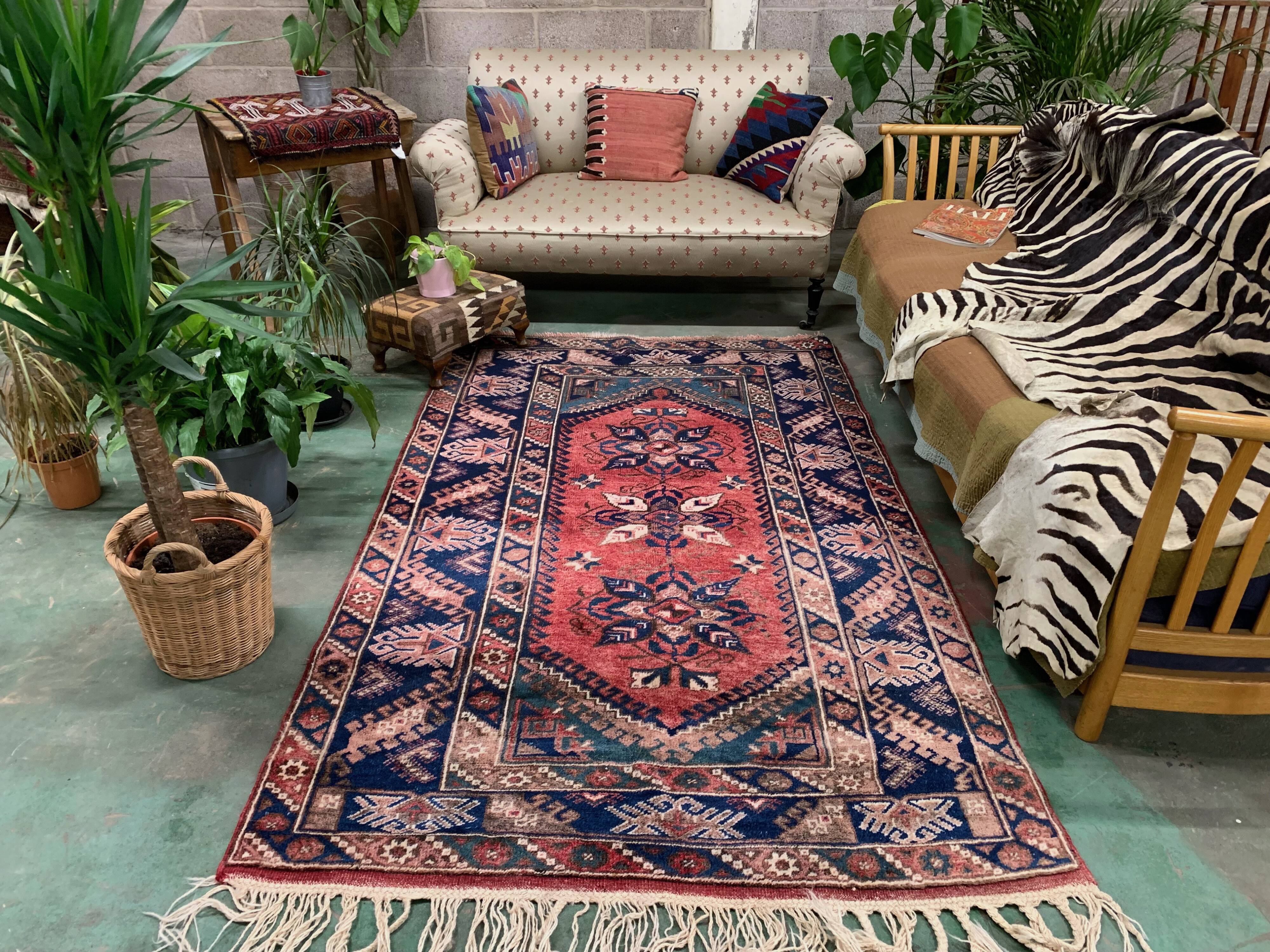 Vintage Turkish Tribal Rug veg dye 220x132 cm Turkish Carpet Red, Blue, Green