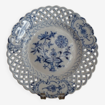 Ancienne assiette ajourée faience  Meissen décor oignons bleus XIX ème