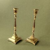 Paire d'anciens bougeoirs en laiton