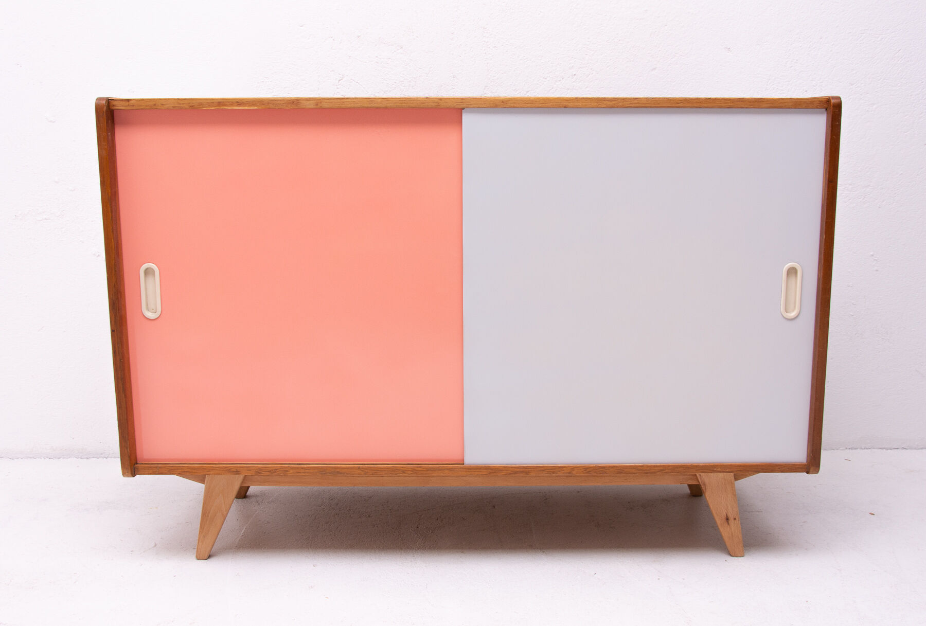 Sideboard No. U-452 by Jiří Jiroutek, 1960, Czechoslovakia
