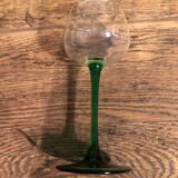 6 white wine glasses