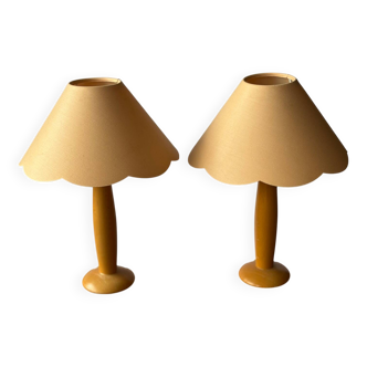 Set of 2 vintage wood and fabric bedside lamps