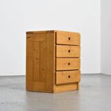Commode en pin, les Arcs 1800, France