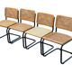 Ensemble de 4 chaises Cesca B32 conçues par Marcel Breuer, cadre noir.