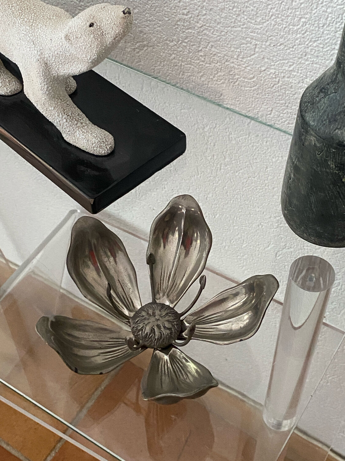 Ashtrays, lotus flower, removable petals, made of metal.
