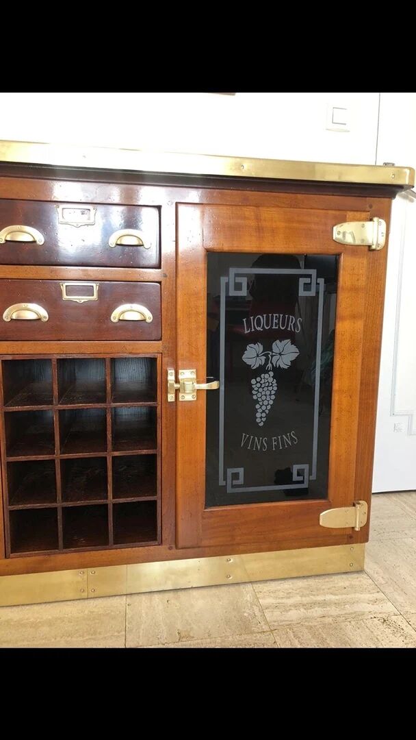 Liquor cabinet by Félix Monge – Solid wood sideboard