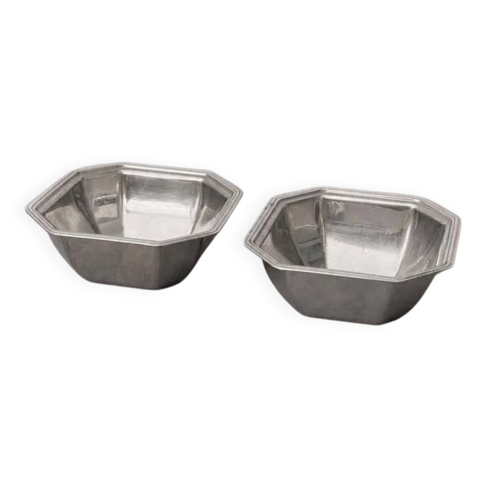 Pair of small vintage octagonal bowls in stainless steel, futuristic Italian style.