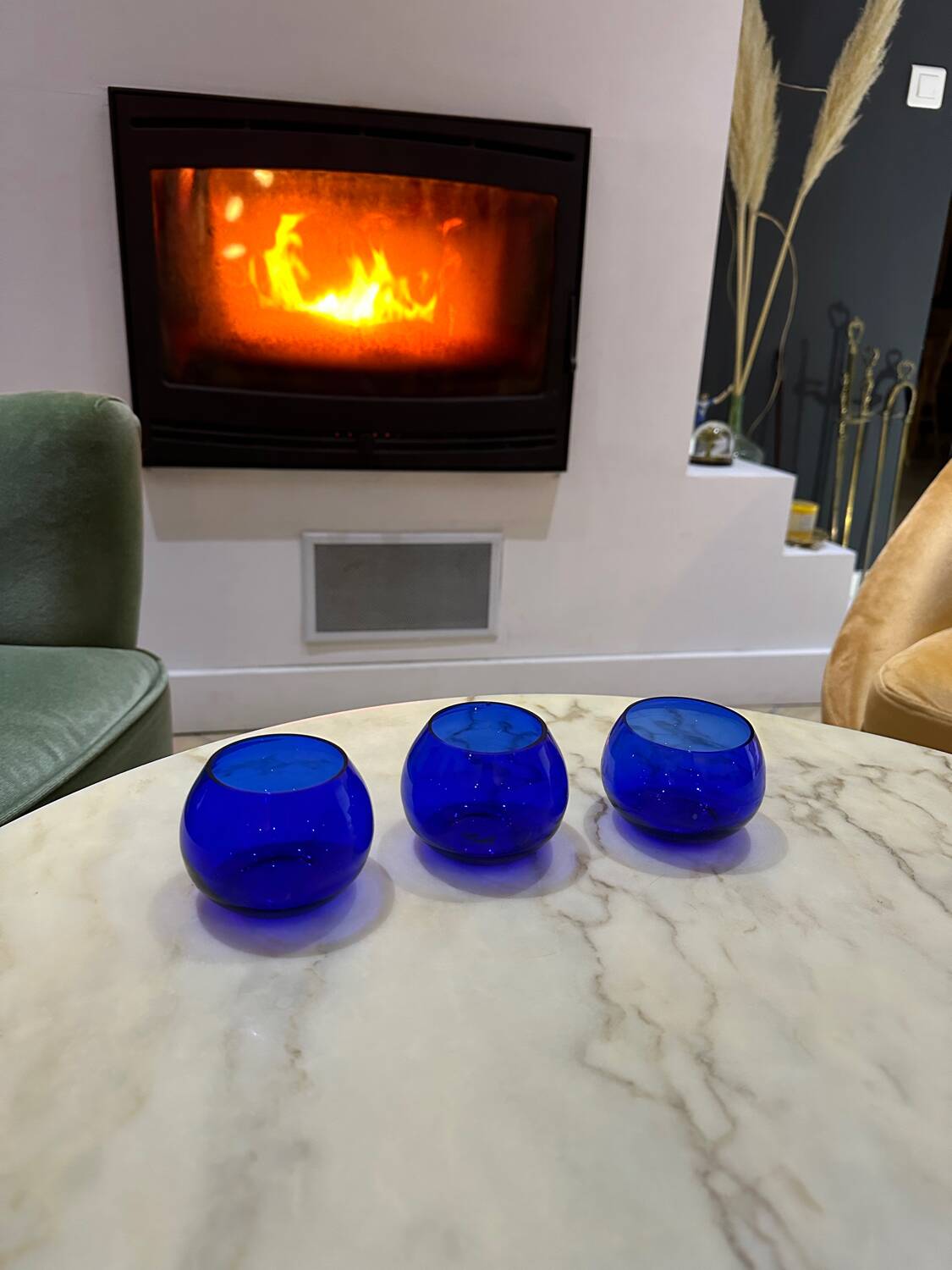 Set of 3 blue glass candle holders