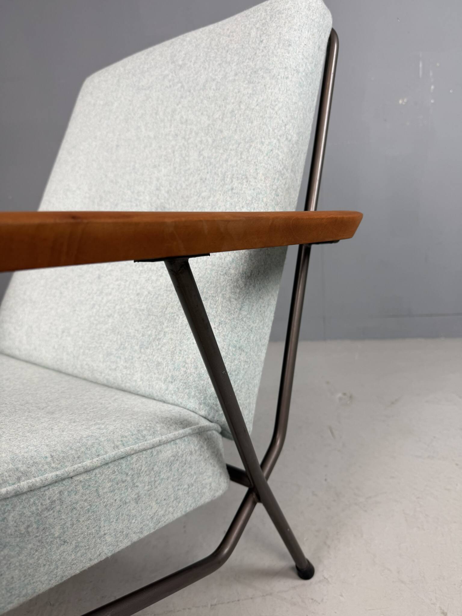Fauteuil Koene Oberman avec accoudoirs en teck pour Gelderland, 1954