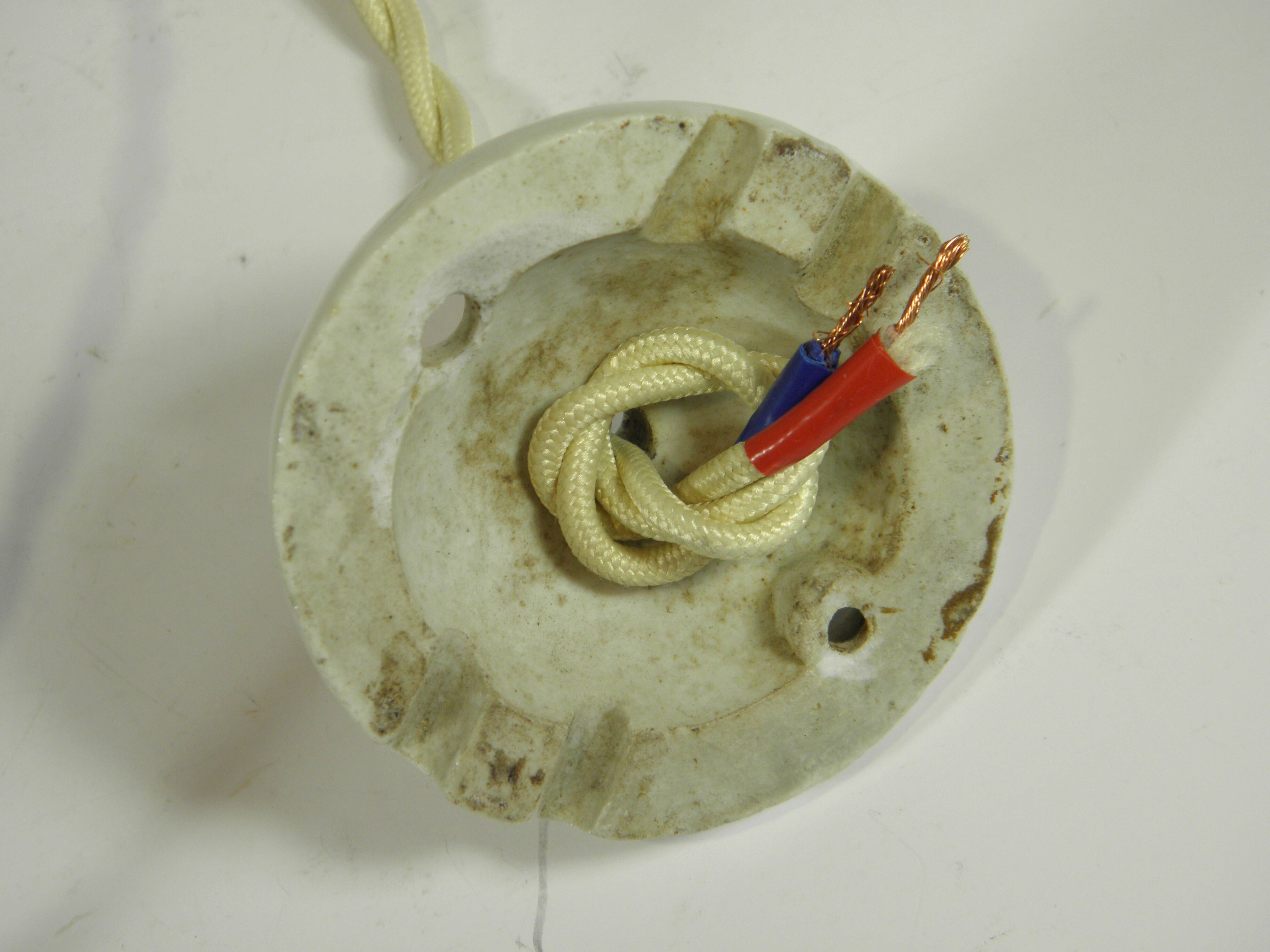 SUSPENSION and rose in OPALINE and PORCELAIN