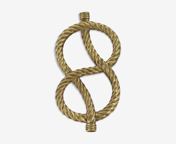 Brass knot bottom