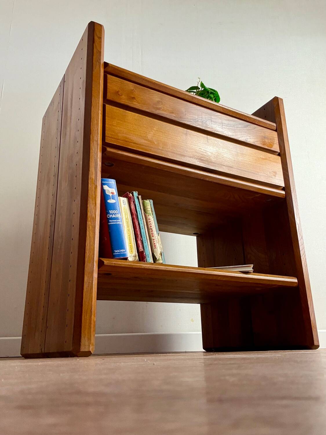 Element Library GO by Pierre Chapo 1980