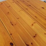 Vintage round pine table from the 60s and 70s with extensions