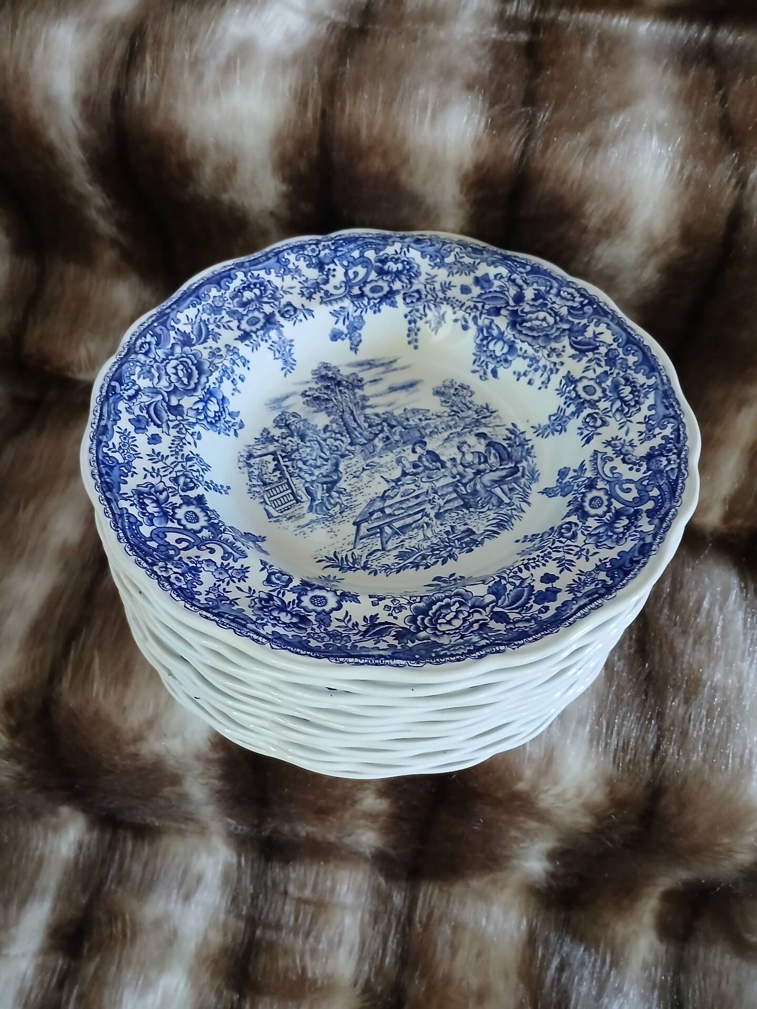 12 antique flat plates Lunéville KG