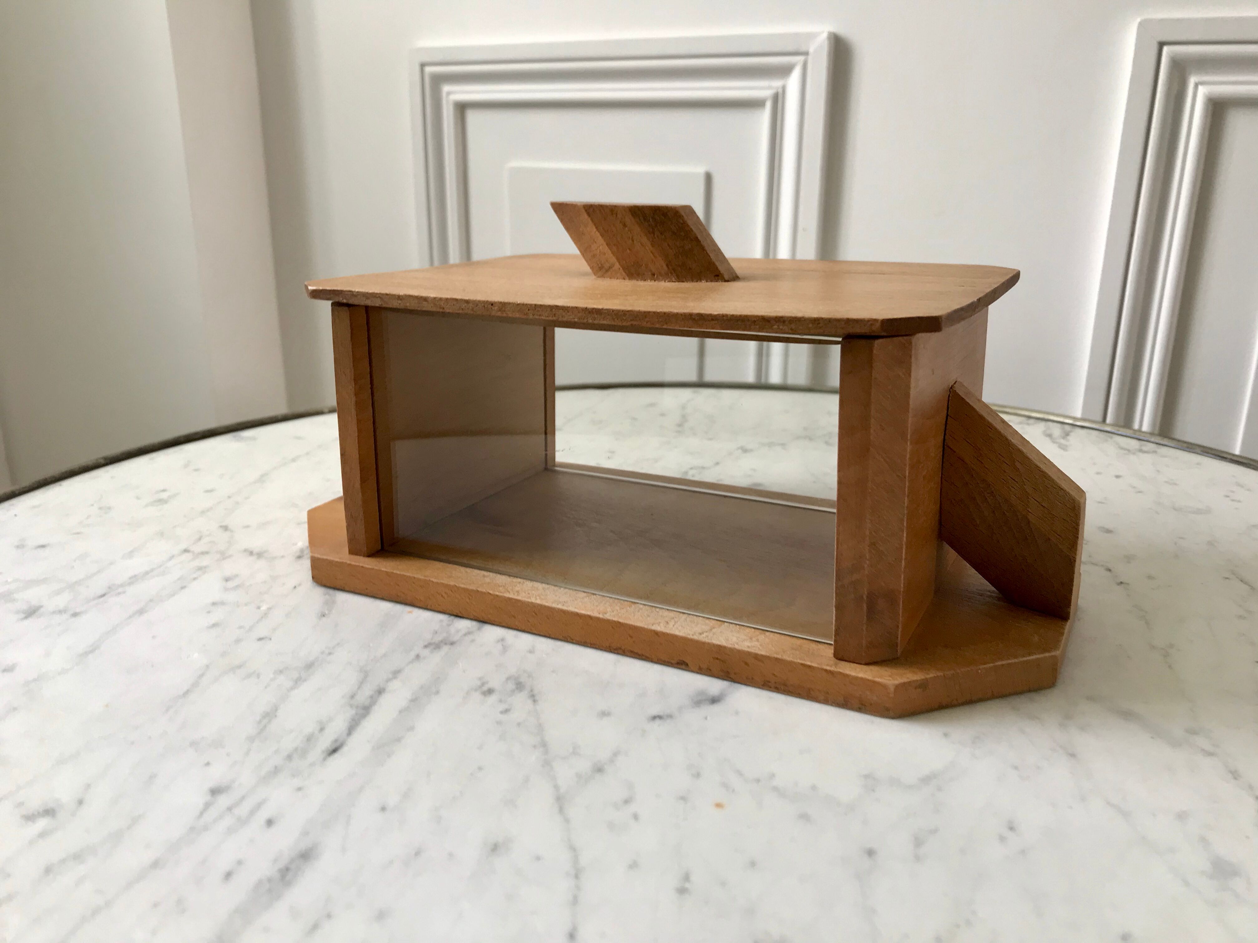 Art Deco box in beech and glass 30s