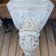 Stand, corbel, wall console in stucco with leaf ornament