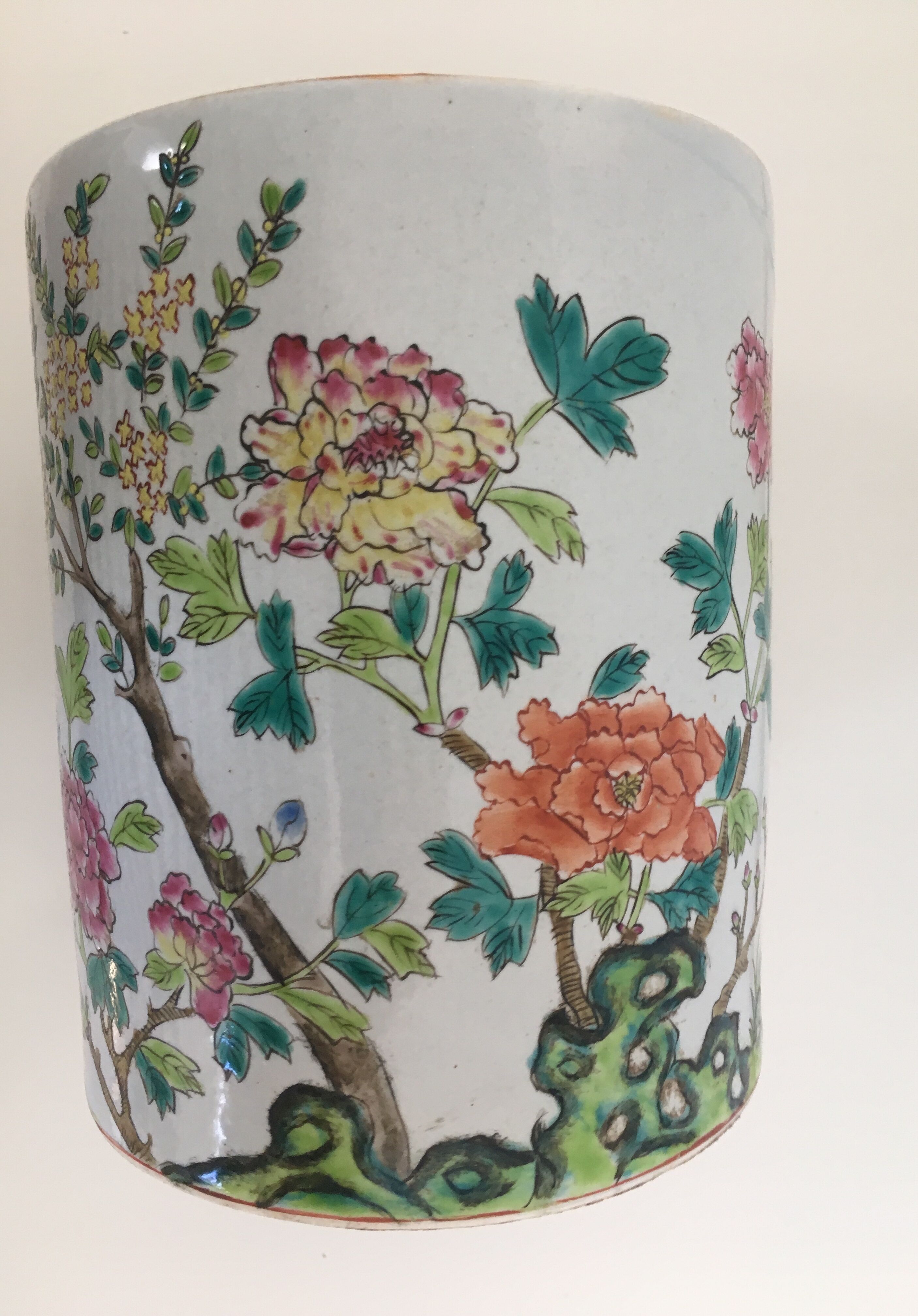 Enamelled pot cover
