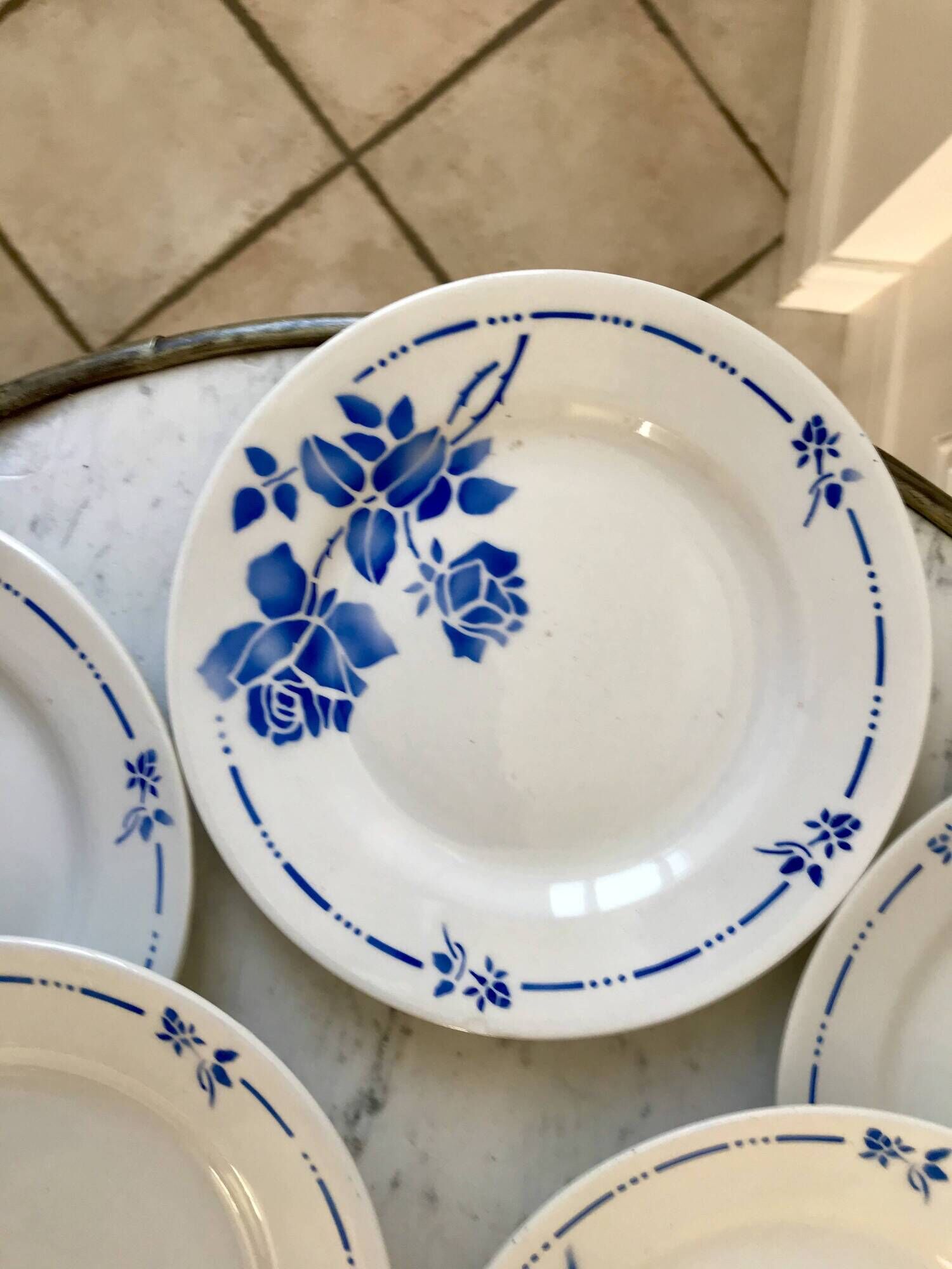 set of 8 St Amand dessert plates Gilbert model 50s