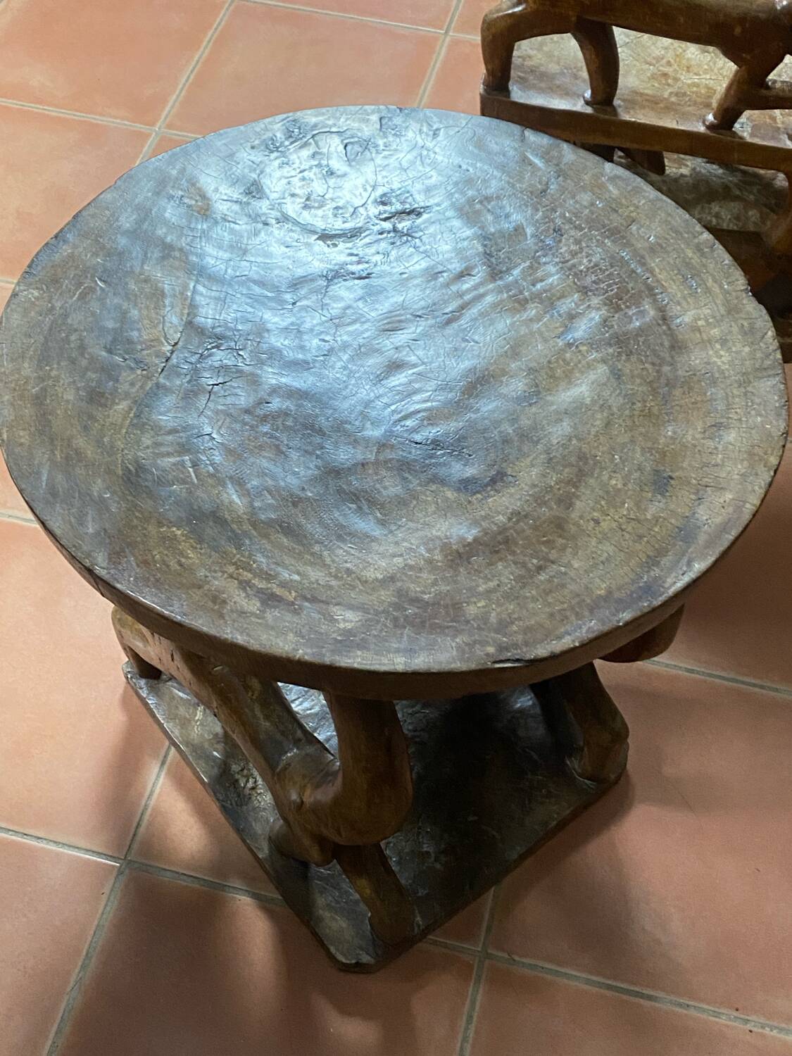 African tribal ensemble of 4 pieces of furniture for dignitaries of the Kingdom of Dahomey, Benin.