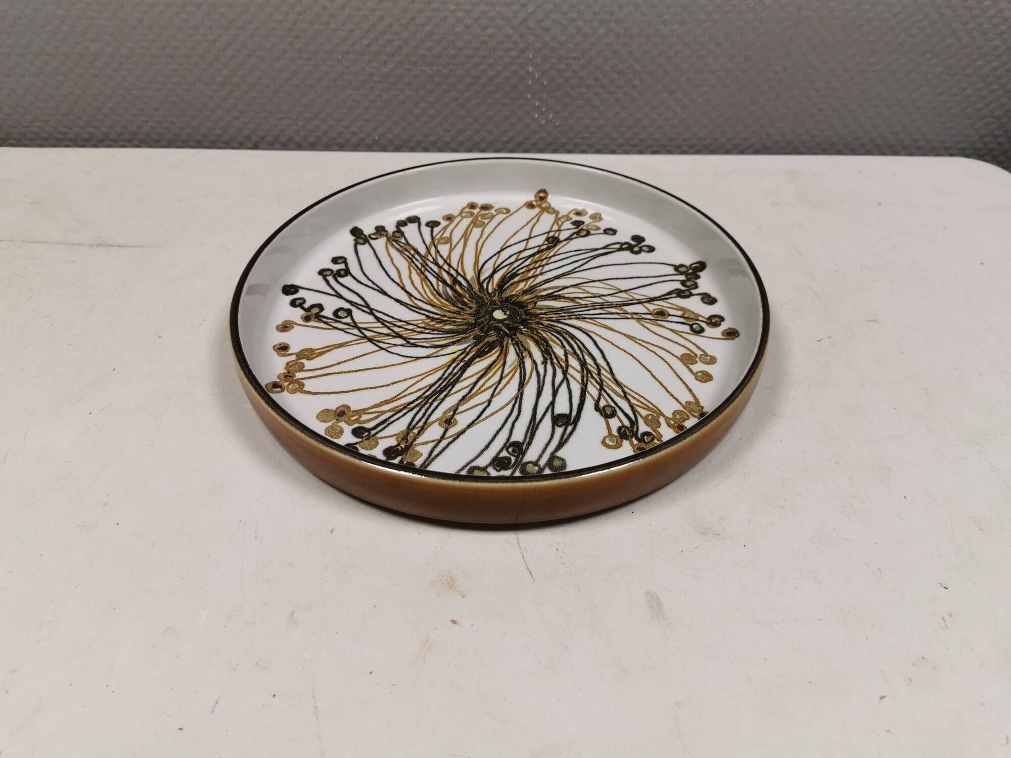 Royal Copenhagen Faience dish, designed by Ellen Malmer (EM) 1960s Denmark