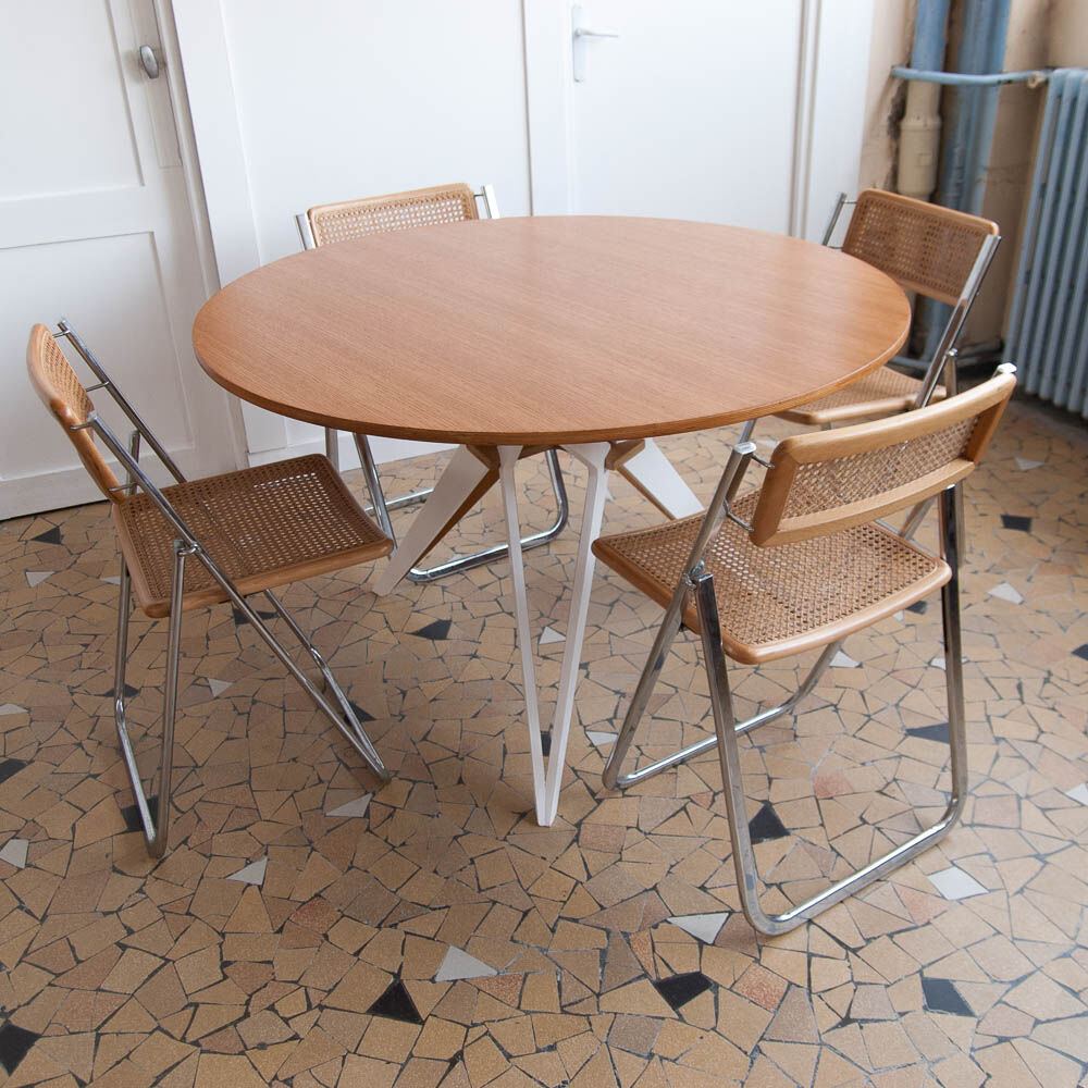 Tripod round dining table